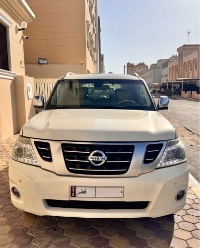 Nissan Patrol Platinum V8 400 hp 