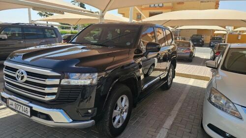 Land cruiser GXR 4.0L V6 Leather