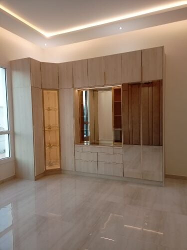 ديكورات وابواب