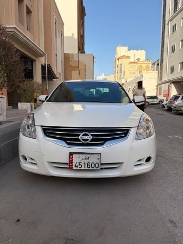 Nissan altima 2010