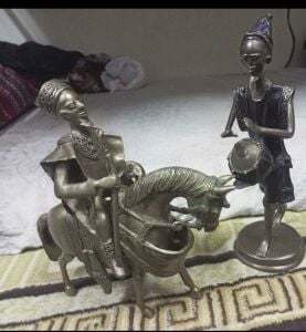 منحوتات عتيقة للبيع