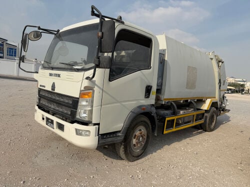 Sinotruck compactor for sale 2019