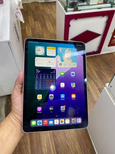 ايباد برو 11انش شريحة 