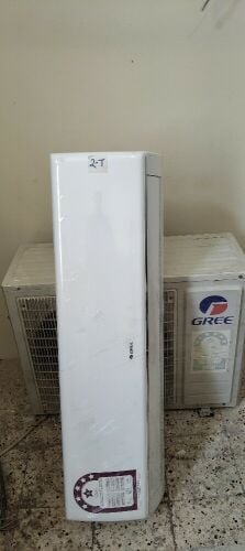 gree split AC looks like new