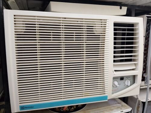 Window ac for sale call me 71037752
