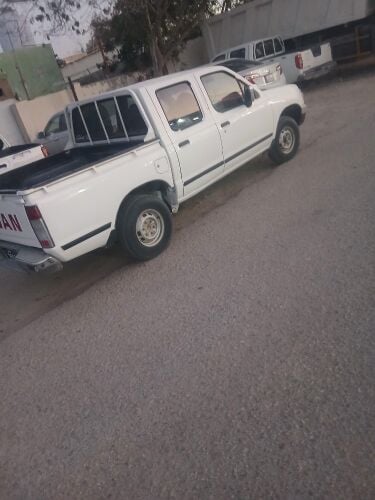 نيسان