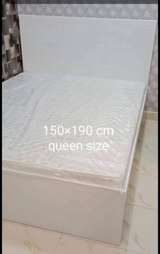 أثاث غرف النوم متوفر