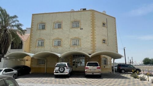 للايجار شقه بمدينة خليفه غرفتين