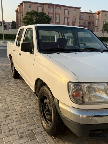 للبيع نيسان بيك اب