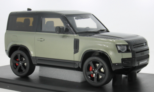 1:18 Defender model car