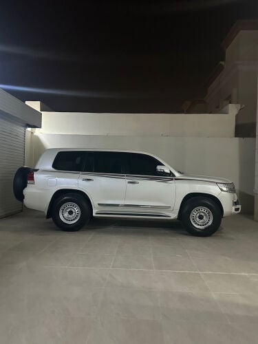 Land Cruiser 