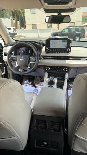 Mitsubishi outlander  