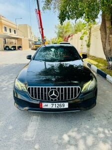 Mercedes-Benz E200