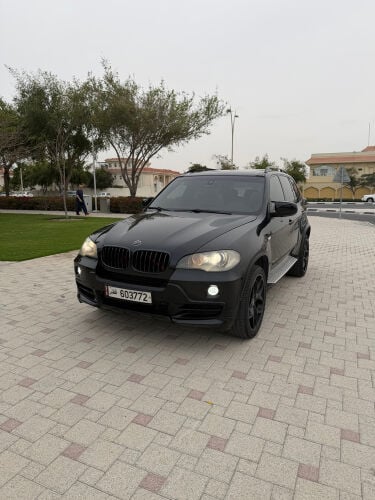 BMW X5 4.8i V8 – 355HP
