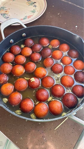 gulab jamun
