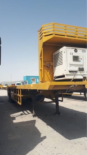     Flatbed truck