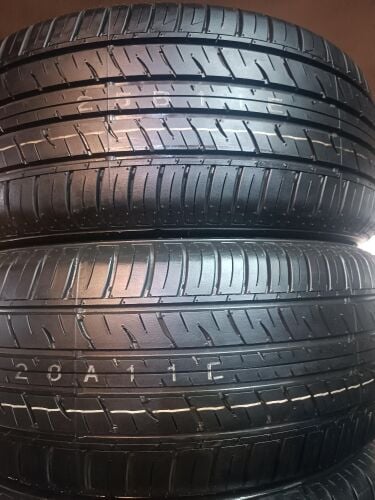 275/50/21" Dunlop tire
