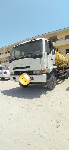 Nissan UD 2008 tanker
