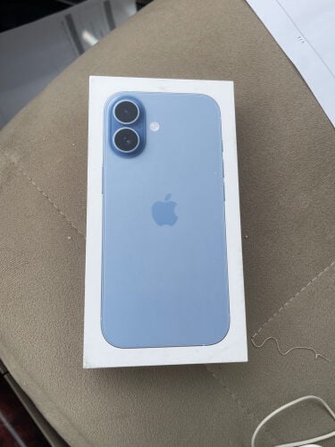 ‏IPHONE 17 