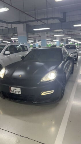 Porsche panamera gts 