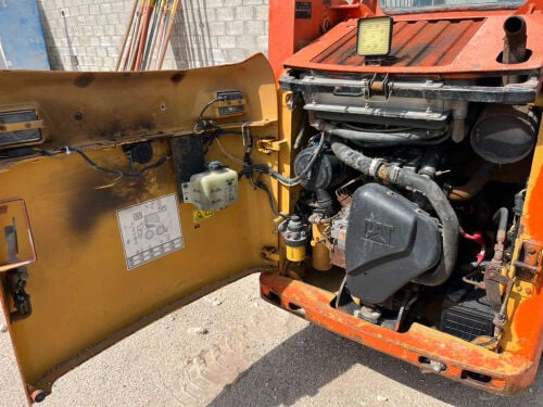 caterpillar skid loader 