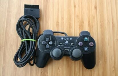 PlayStation 2 controllers