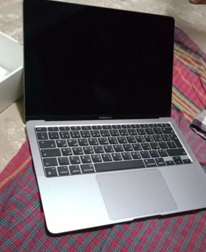 MacBook Air M1 (8/256)