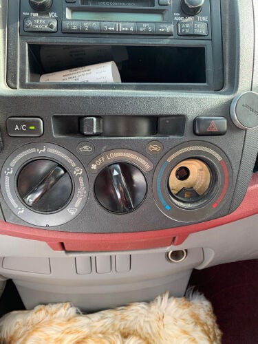 Air conditioner thermostat