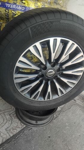 platiniom rim with tyre