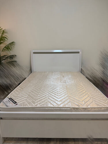 Bed with mattress 