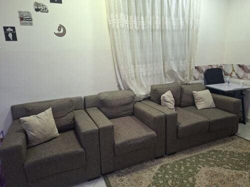 كنب بحالة ممتازة