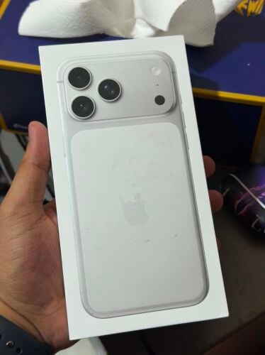 iPhone 17 pro max