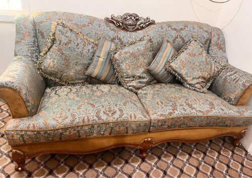 طقم كنب