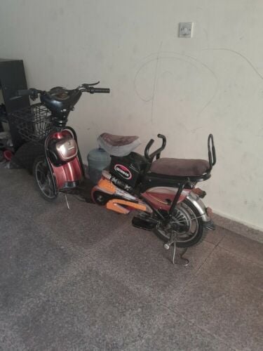 Electric scooter