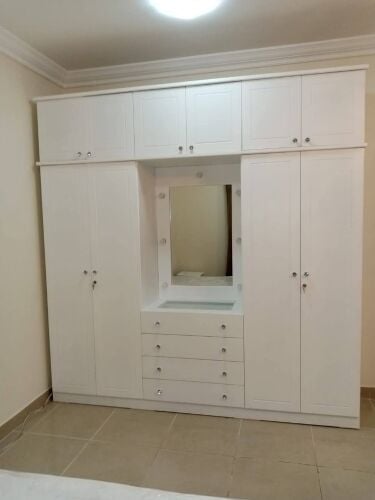 سرير مرتباغرف نوم للبيع جديدة 552