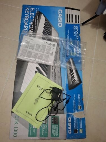 Electronic Keyboard Casio  CTK 1300