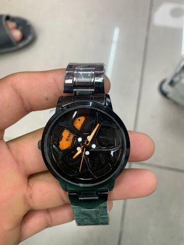 men watch