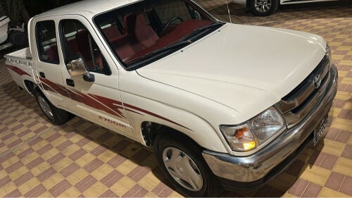 hilux for sale 2003