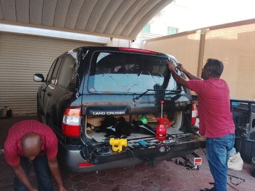 تركيب العازل للبيوت سيارات شركات