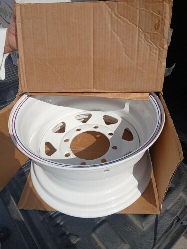 for sale 4 set rims 8 lugs