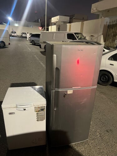 ثلاجات للبيع