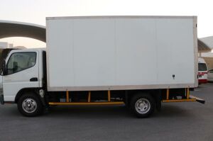 Mitsubishi  Fuso Canter  2015
