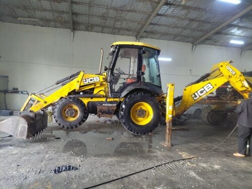 JCB backloader