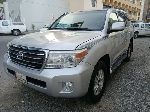 Land cruiser GXR V8