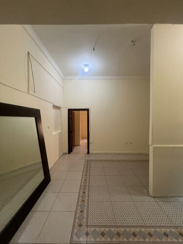 للبيع عماره سكنيه في مدينه خليفه 