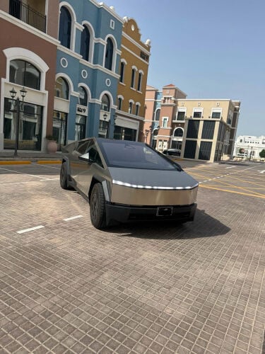 تسلا سايبر تراك 