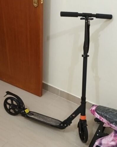 Regular scooter.