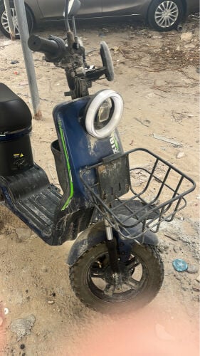 Electric scooter
