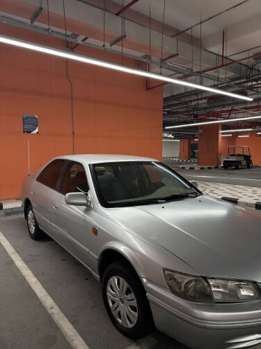 FOR SALE CAMRY 2000