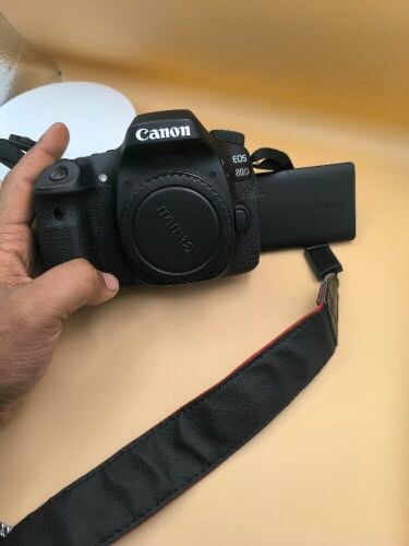 canon 80 D brand new conditions